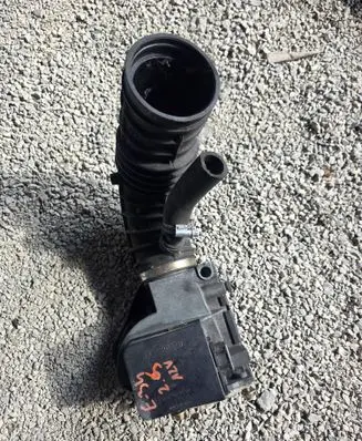 BMW 5 E34 Mass air flow meter 0280202082