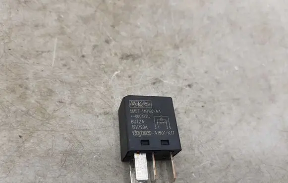 Ford Focus Other relay 5M5T14B192AA