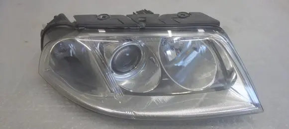 Volkswagen PASSAT B5.5 Headlight/headlamp 1EL00835002