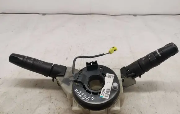 Wiper turn signal indicator stalk/switch