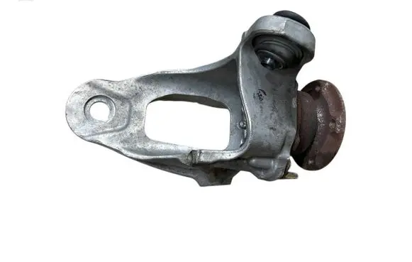 BMW X5M F85 Rear wheel hub spindle/knuckle 6770984 6879102 33326879102