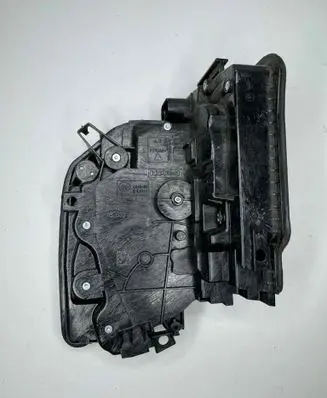 BMW 5 G30 G31 Front door lock 7477695 18283810