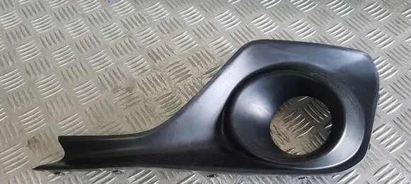Suzuki Swift III Front fog light trim/grill 176152R1
