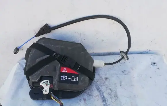 Citroen C4 II Hand brake control module 