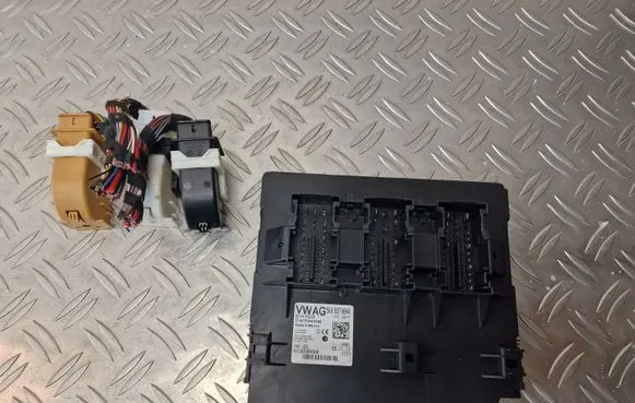 Volkswagen PASSAT B6 Comfort/convenience module 5K0937084K