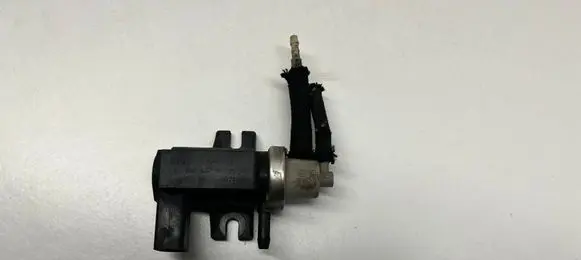 BMW 3 E46 Turbo solenoid valve 02T197 1J0906627