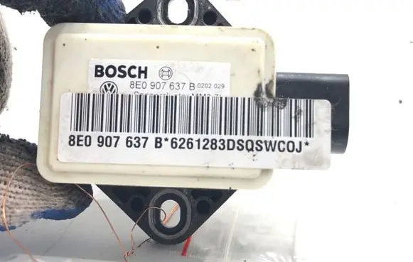 Audi A4 S4 B7 8E 8H ESP acceleration yaw rate sensor 8E0907637B