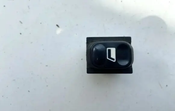 Peugeot Partner Electric window control switch A7186