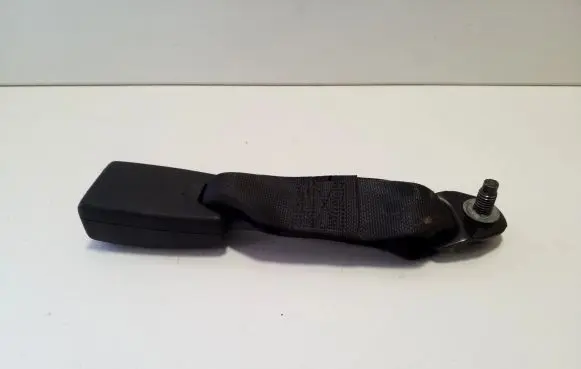 Nissan Note (E11) Rear seatbelt buckle 127466
