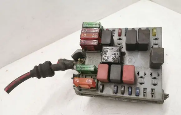 Alfa Romeo 147 Fuse box set 46558759