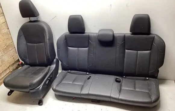 Nissan Navara D23 Interior set 