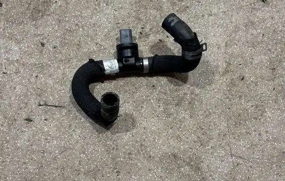 Porsche Panamera (971) Engine coolant pipe/hose 97182028B