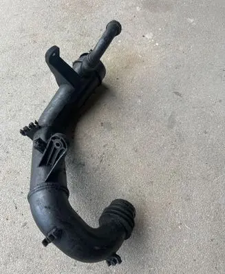 Intercooler hose/pipe