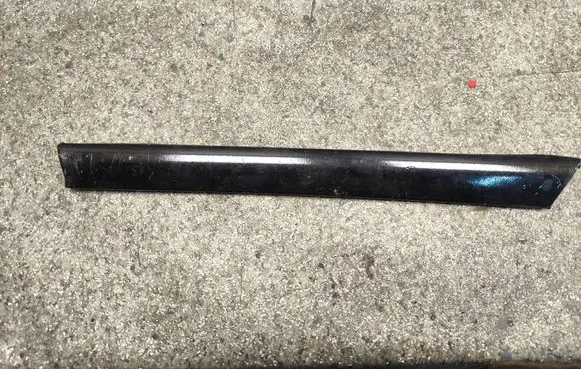BMW 3 E46 Dashboard glove box trim 8213993