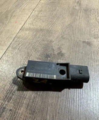 Mercedes-Benz E W211 Airbag deployment crash/impact sensor A0028202726 25571203A4