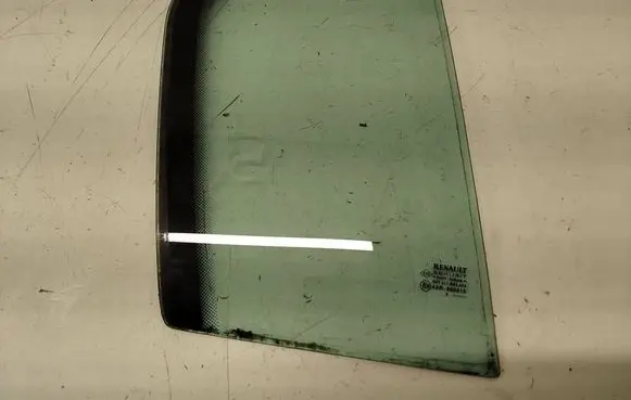 Renault Megane II Rear vent window glass 43R000015