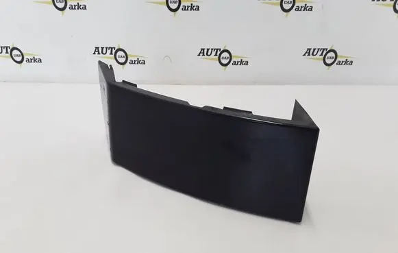 Volvo XC90 Rear light trim 