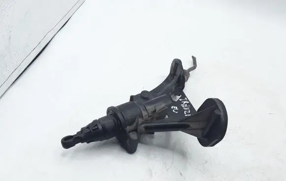 Ford Transit Clutch master cylinder 6C117A543AD