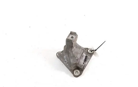 Honda Odyssey Engine mounting bracket