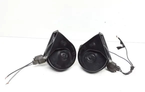 Volvo XC70 Horn signal 31276805 31276806