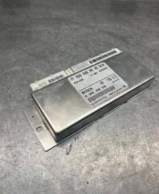 Mercedes-Benz E W211 ESP (stability system) control unit 0335454032