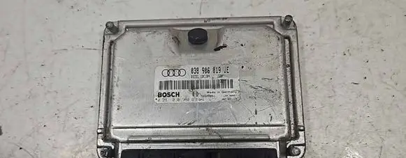 Audi A4 S4 B6 8E 8H Engine control unit/module 038906019JE 28SA5651 0281010960
