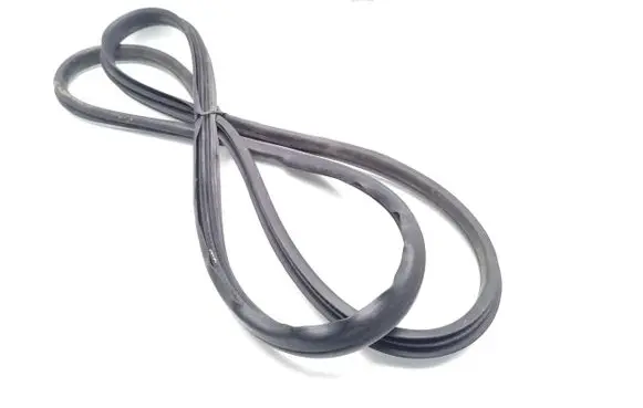 Peugeot 207 Front door rubber seal 