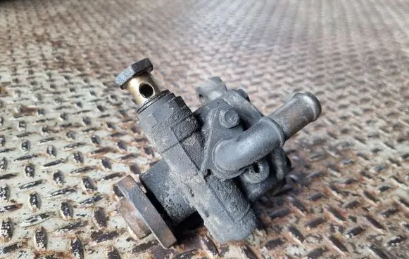 Ford Galaxy Power steering pump 98VW3A674AA
