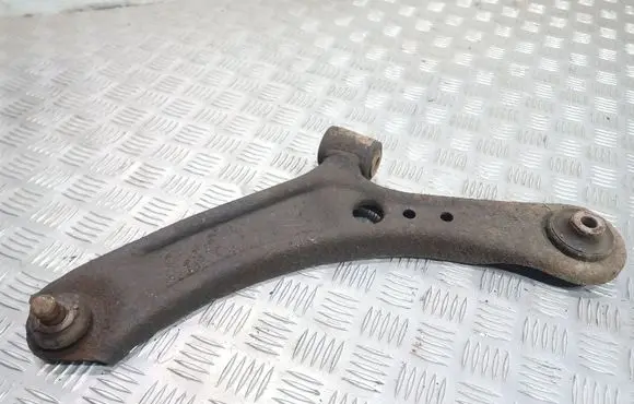 Suzuki SX4 Front lower control arm/wishbone