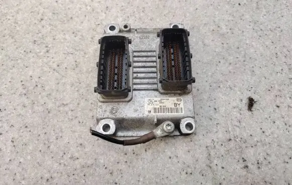 Opel Corsa C Engine control unit/module 0261206072AOP1157 0261206072 09115111