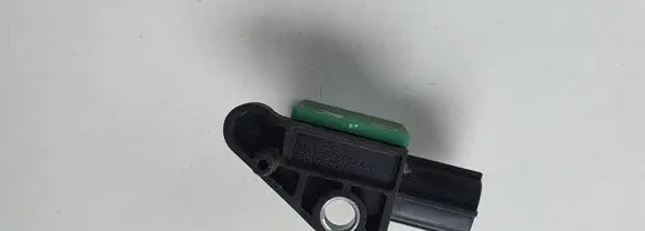 Volkswagen PASSAT B7 Airbag deployment crash/impact sensor