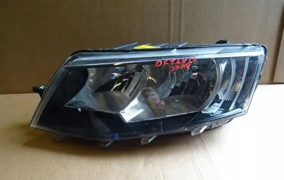 Skoda Octavia Mk3 (5E) Headlight/headlamp
