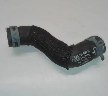 Audi Q7 4M Engine coolant pipe/hose 059121057N