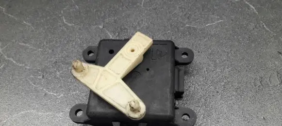Nissan Almera N16 A/C air flow flap actuator/motor 