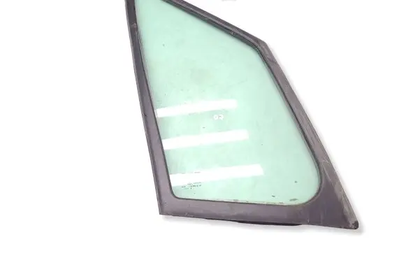 Volkswagen Crafter Front vent window/glass (coupe) A9066711820