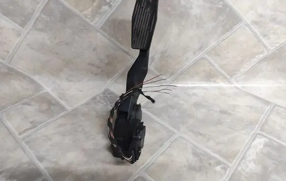 Opel Zafira A Accelerator throttle pedal 0281002298 970104793