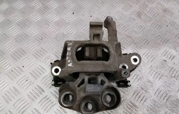 Opel Astra K Engine mount bracket 538D16 70381452 3907028