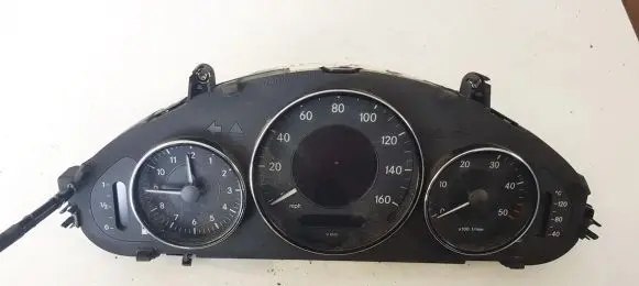 Mercedes-Benz CLS C219 Speedometer (instrument cluster) a2195406511