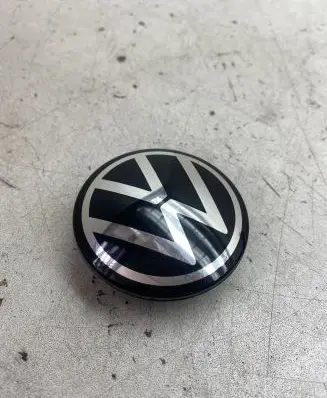 Volkswagen PASSAT B8 Original wheel cap 000071213D