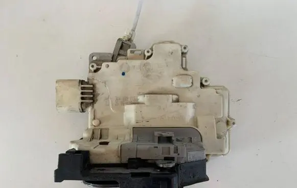 Audi Q7 4L Rear door lock 3C4839015C 3C4839015
