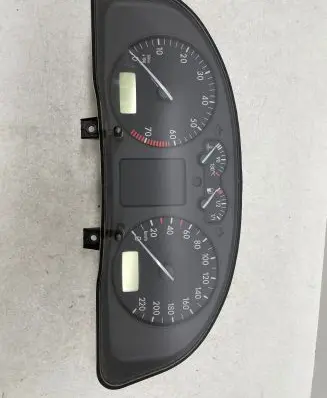 Volkswagen PASSAT B5 Speedometer (instrument cluster) 09051940090 9051969901