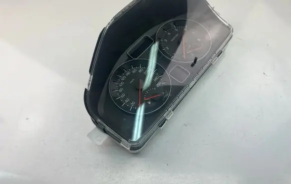 Volvo V50 Speedometer (instrument cluster) 31254770
