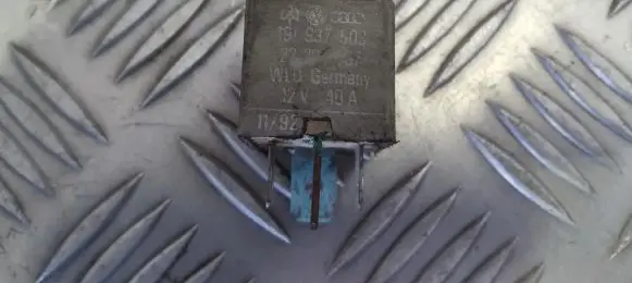 Volkswagen Golf III Other relay 191937503