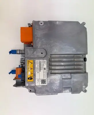 Voltage converter inverter