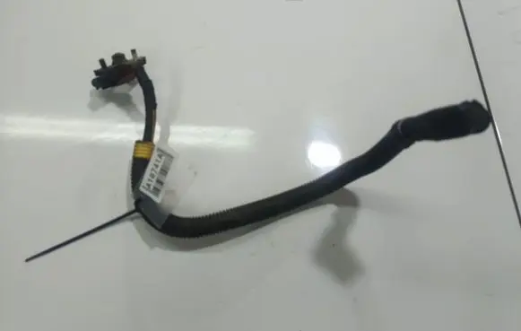 Nissan Almera Tino Positive cable (battery) 