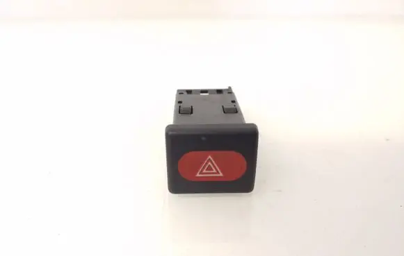 Land Rover Discovery Hazard light switch YUG000730PUY 03035307 0757290404
