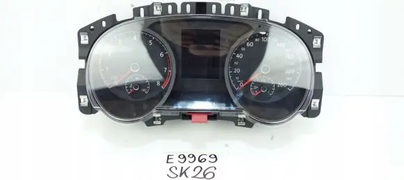 Volkswagen Touran III Speedometer (instrument cluster) 5TA920740D