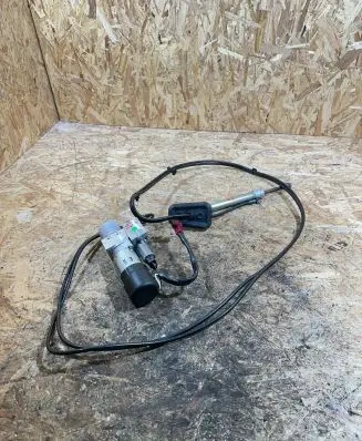Mercedes-Benz R W251 Tailgate hydraulic pump motor a2518000448