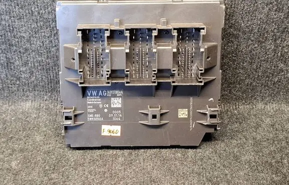 Volkswagen Caddy Comfort/convenience module 5K0937085AA
