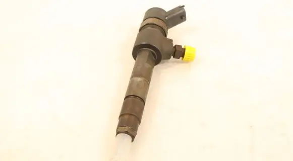 Opel Vectra C Fuel injector 0445110165
